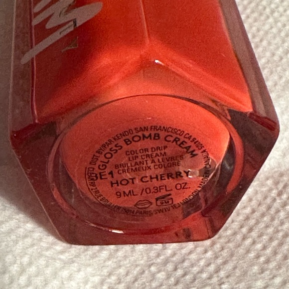 FENTY Beauty Gloss Bomb CREAM Color Drip Lip Gloss in “Hot Cherry”. Lmt Ed Rare - Picture 8 of 8